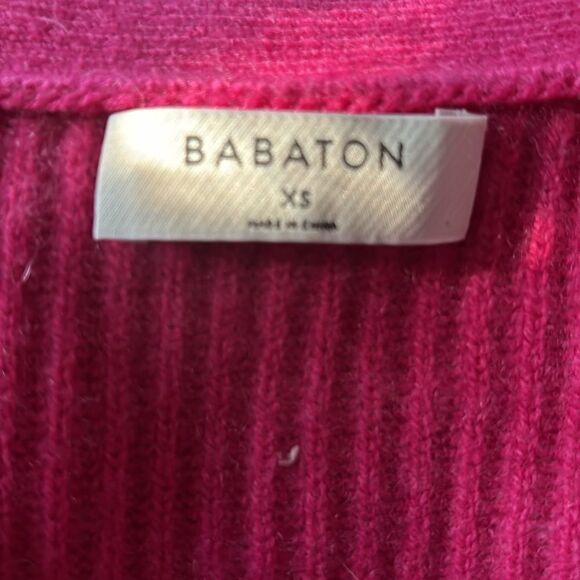 Aritzia Babaton Luxe Cashmere Canberra
Cardigan in Granita
Pink Size X Small - Picture 8 of 10